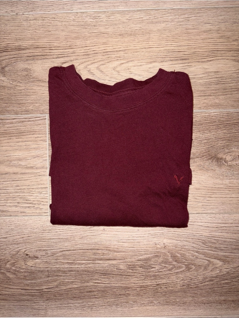 American Eagle Outfitters Men's Crewneck Sweater in Burgundy